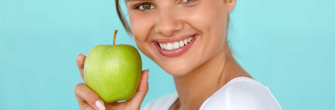 Mangiare bene per la tua salute orale e non solo